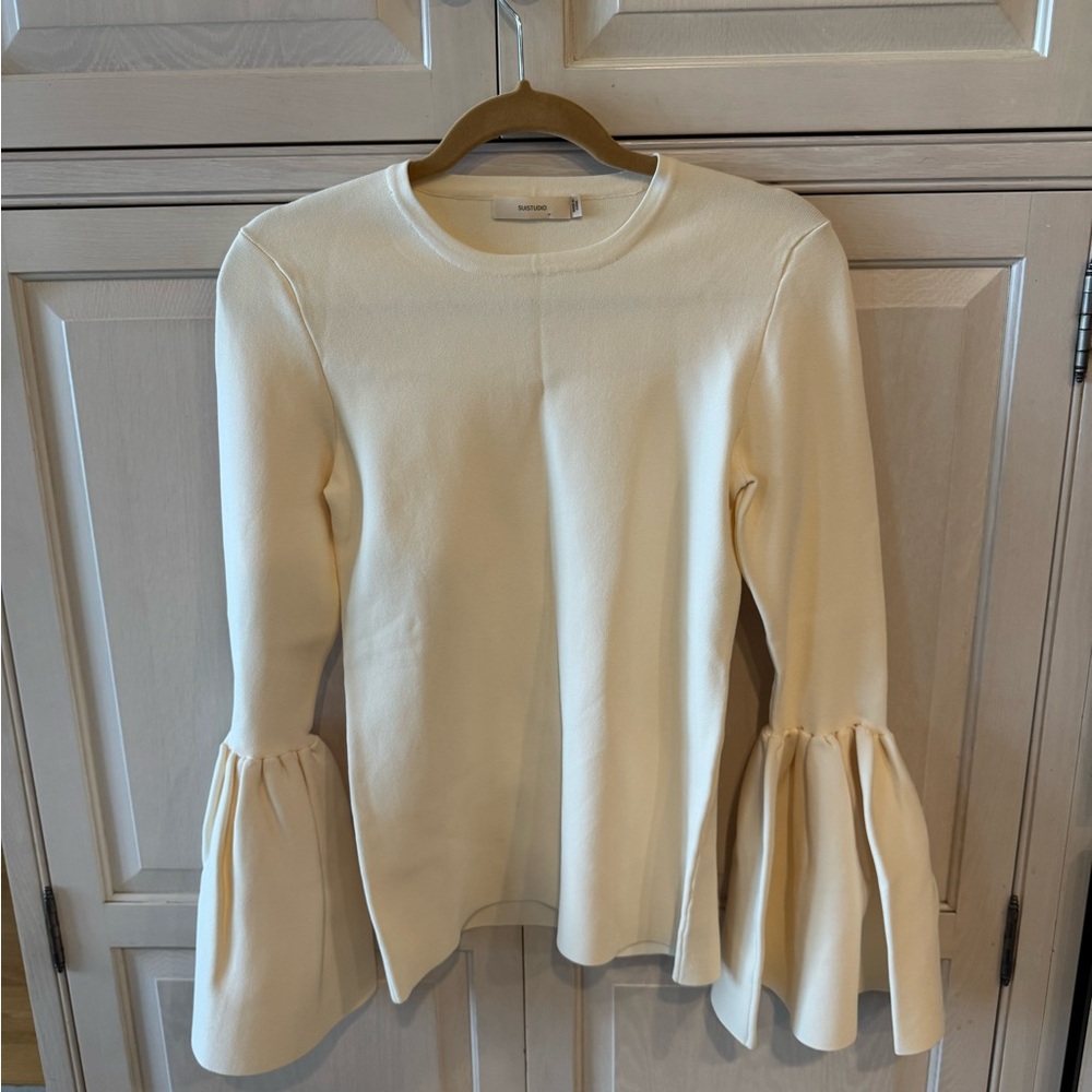 SUISTUDIO Cooper Top with Bell Sleeves